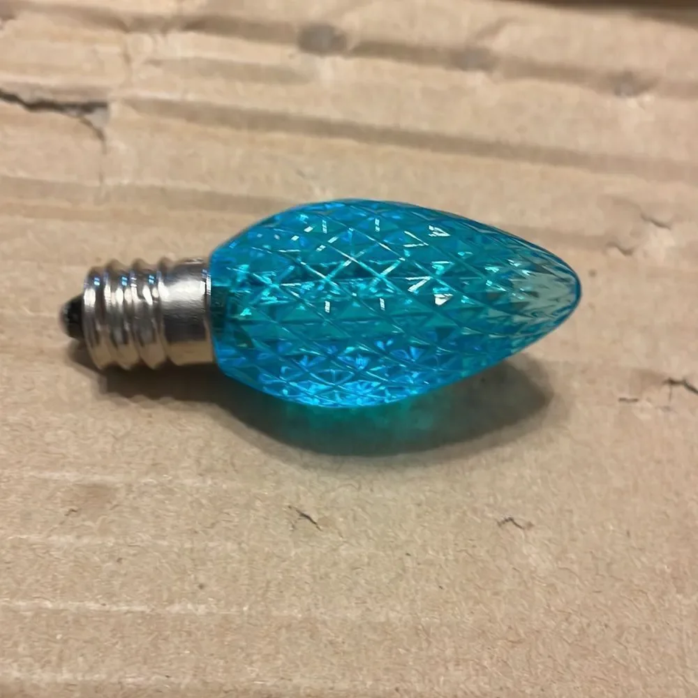 Vickerman indoor blue LED C7 Christmas light replacement string light bulbs 25ct